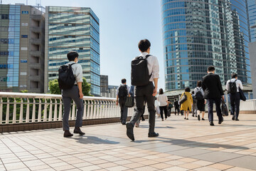 緊急事態宣言解除後の通勤風景
