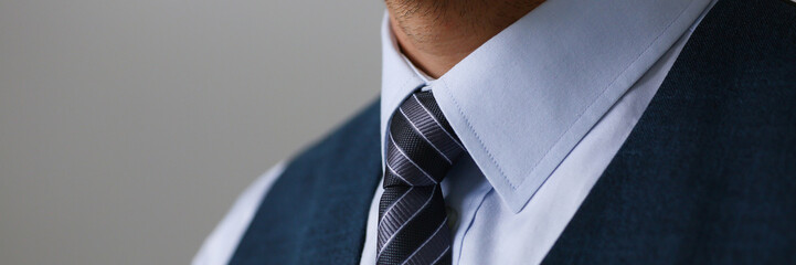 Tie on shirt suit business style man fashion shop