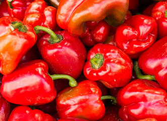 red pepper on market counter