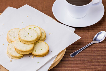 Crackers with black coffee