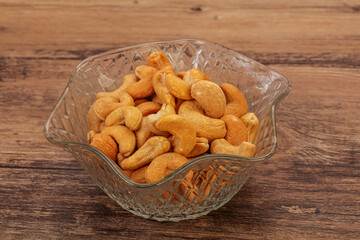 Cashew heap in the bowl