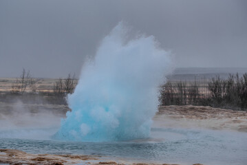 geyser in iceland, strokkur, golden circle