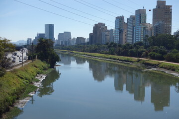 Fototapeta na wymiar Sao Paulo/Brazil: Tiete river, cityscape and buildings