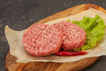 Raw beef cutlet for burger