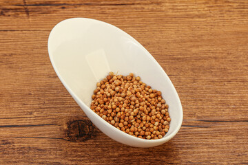 Coriander seeds in the bowl