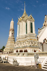 Fototapeta premium Wat Arun the Temple of Dawn a Buddhist temple in Bangkok