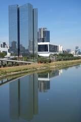 Fototapeta na wymiar Sao Paulo/Brazil: Tiete river, cityscape and buildings