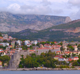 Fototapeta na wymiar the beautiful city of Montenegro with beautiful architecture. 