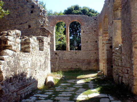 ruins of an ancient archaeological site in Butrint 