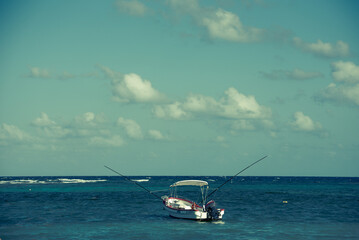 Akumal is one of the most peaceful places in the Riviera Maya, one protected shallow bay with a secluded beach and a nearby reef,  fascinating tourists from around the world