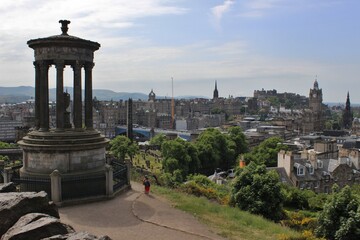 Fototapeta na wymiar View of the city of Edinburgh