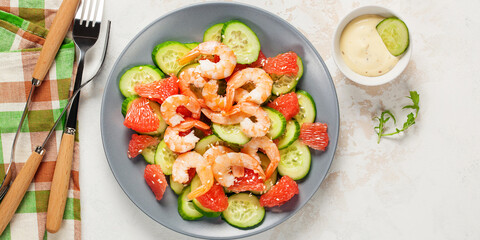 Fresh salad with seafood