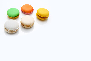 french-pastry-makaron