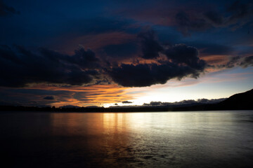 Fototapeta na wymiar Sunset at lake tekapo shore