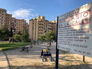 gimnasio en la calle prohibido