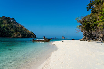 Obraz premium Beach on Koh Poda near Krabi Thailand