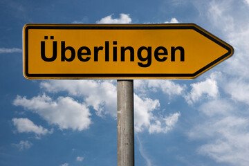 Obraz premium Wegweiser Überlingen