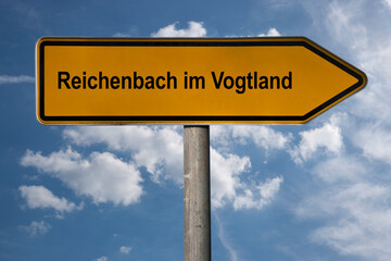 Obraz premium Wegweiser Reichenbach im Vogtland