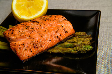 Solomon and asparagus, just delicious for a healthy dinner.