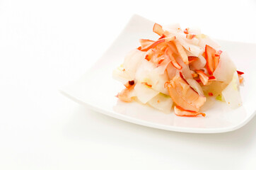 モーウイ（赤毛瓜）と中華イカの和え物