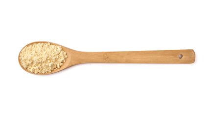 Mąka z cieciorki na drewnianej łyżce, wyizolowane białe tło