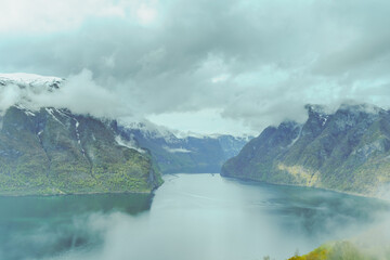 Widok na Aurlandsfjord  - obrazy, fototapety, plakaty