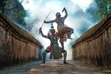 KHON THAI, the giant fighting with Hanuman or the white monkey, the character of Ramayana in Thai...