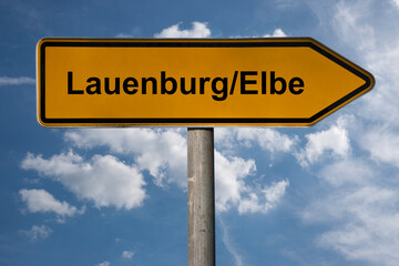 Obraz premium Wegweiser Lauenburg/Elbe