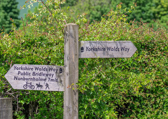 Yorkshire Wolds Way Arrow Sign