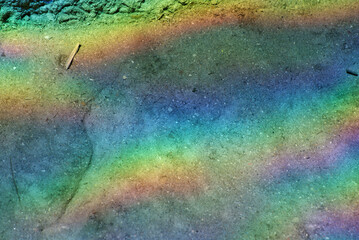 Regenbogen Lichtbrechung am Boden eines Aquariums