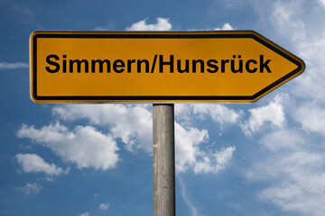 Obraz premium Wegweiser Simmern/Hunsrück