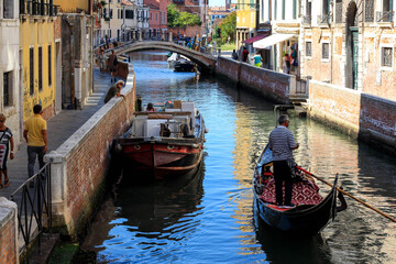 Fototapeta na wymiar gondola in Venice 