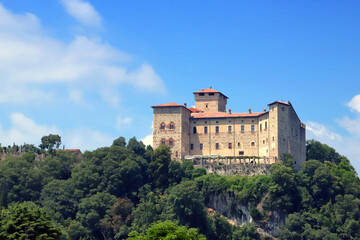 Fototapeta na wymiar Rocca di Angera in Italia, Fortress of Angera village in Italy 