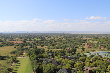 Fototapeta na wymiar Panorama de la plaine de Bagan, Myanmar 