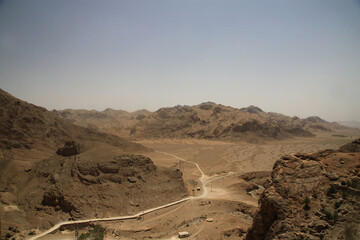 widok na irańską pustynię ze świątyni czak czak - obrazy, fototapety, plakaty