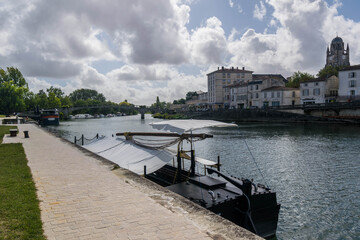 Fototapeta premium Saintes, villes de Charente-Maritime en Occitanie, France.