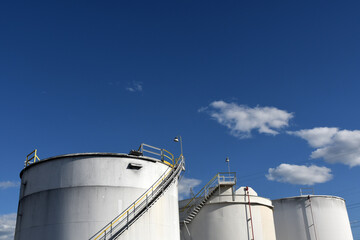 oil storage tanks