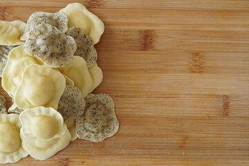 Pasta rellena de setas y trufa