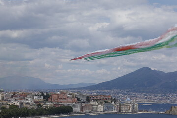 Le frecce tricolore a napoli