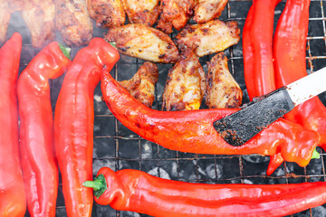 grilled red pepper with chicken