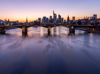 Fototapeta na wymiar Frankfurt river Main in violet