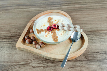 Traditional Turkish dessert, milk fermented with dried figs. 