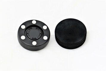 Disco da hockey inline e disco da hockey ghiaccio a confronto 