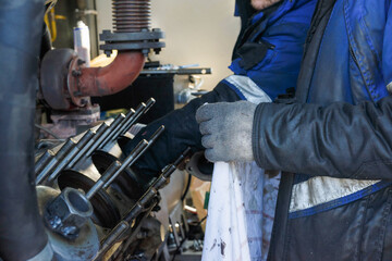 Repair of a diesel generator converted to gas.