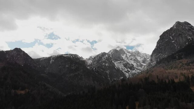 Zugspitze in Garmisch-Partenkirchen
Filmed from right to left