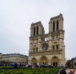 Fototapeta na wymiar Cathedral of Notre Dame in the Rain