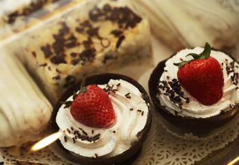 chocolate cake with strawberry and mint