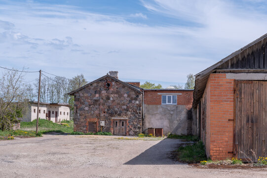 old barn style building in estoia