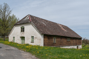 Fototapeta na wymiar old farm style building in estonia