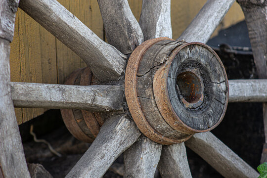 Old Wagon Wheel